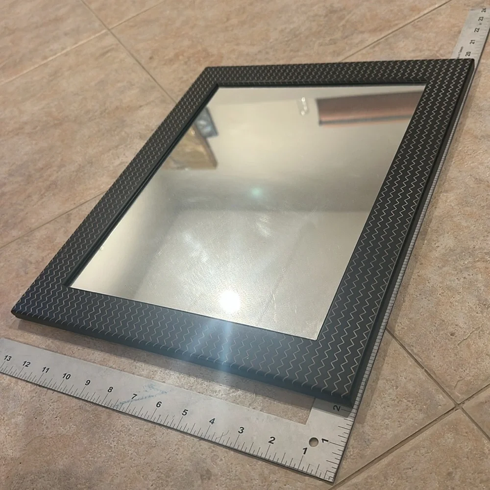 Wall mirror